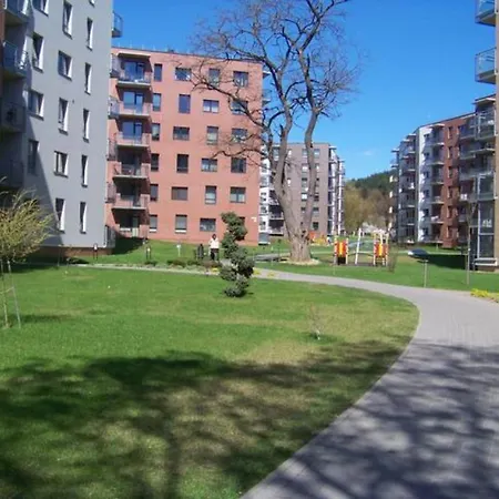 Close To Panorama Center Self Check-in Garage Free Apartment
